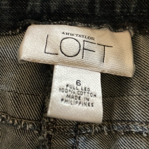 Ann Taylor Loft Wide-Leg Blue Denim Jeans - Picture 3 of 7